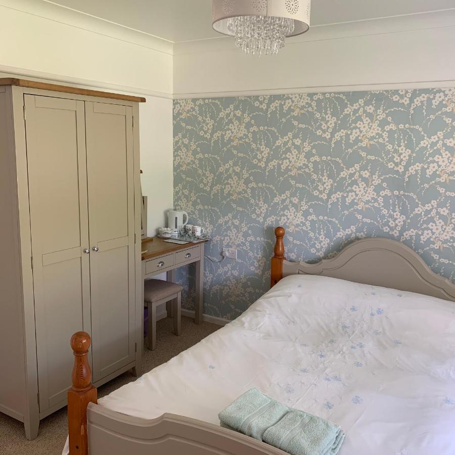 Nettle Bank Bed & Breakfast Lyme Regis Dış mekan fotoğraf